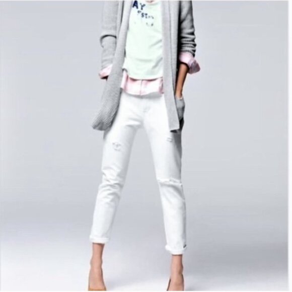 Gap 1969 White Sexy Boyfriend Distressed Capri Jeans Size 33R - Picture 1 of 8